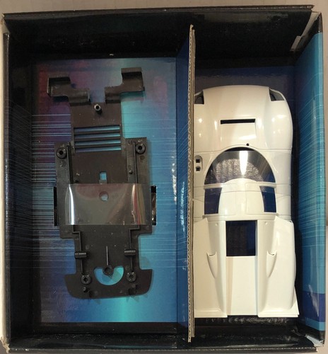 Fly 88305 Lola T70 N Gauge Building Kit White Complete - Picture 2 of 4