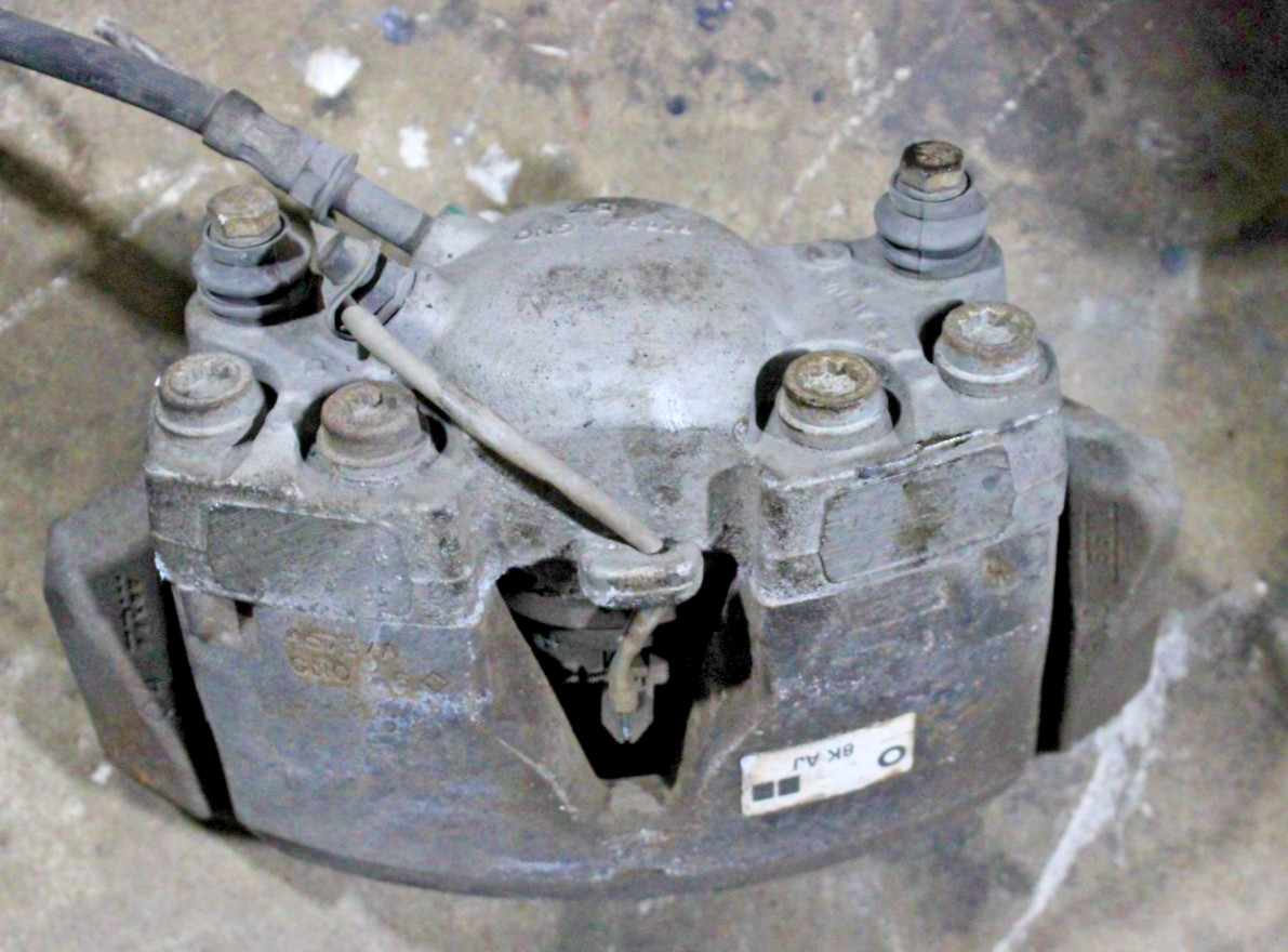 2013-2016 AUDI A4 ALLROAD - Front LEFT Brake Caliper 8K0615123H