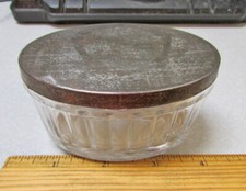 vintage glass jelly jar with metal lid, 3.5 x 2 inches, nice home decor item
