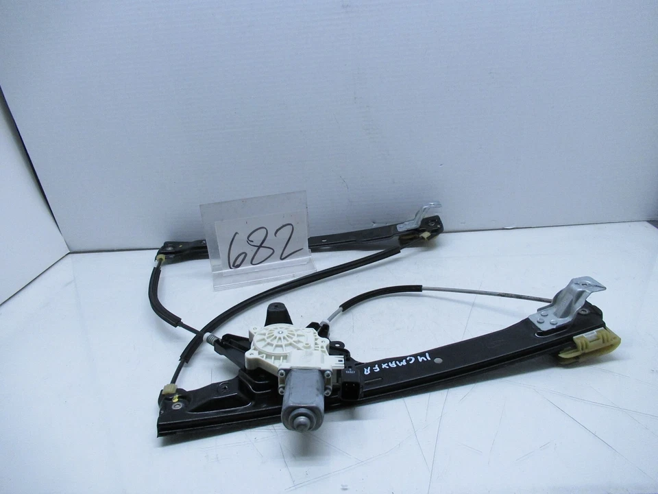 13-18 FORD C-MAX FRONT RIGHT PASSENGER SIDE WINDOW REGULATOR W MOTOR OEM - Изображение 2 из 4