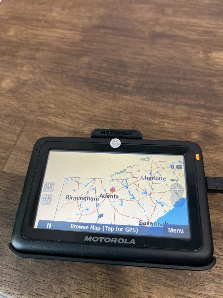 Motorola MOTONAV TN30 4.3-Inch Bluetooth Portable GPS Navigator-Working - Image 2 of 4