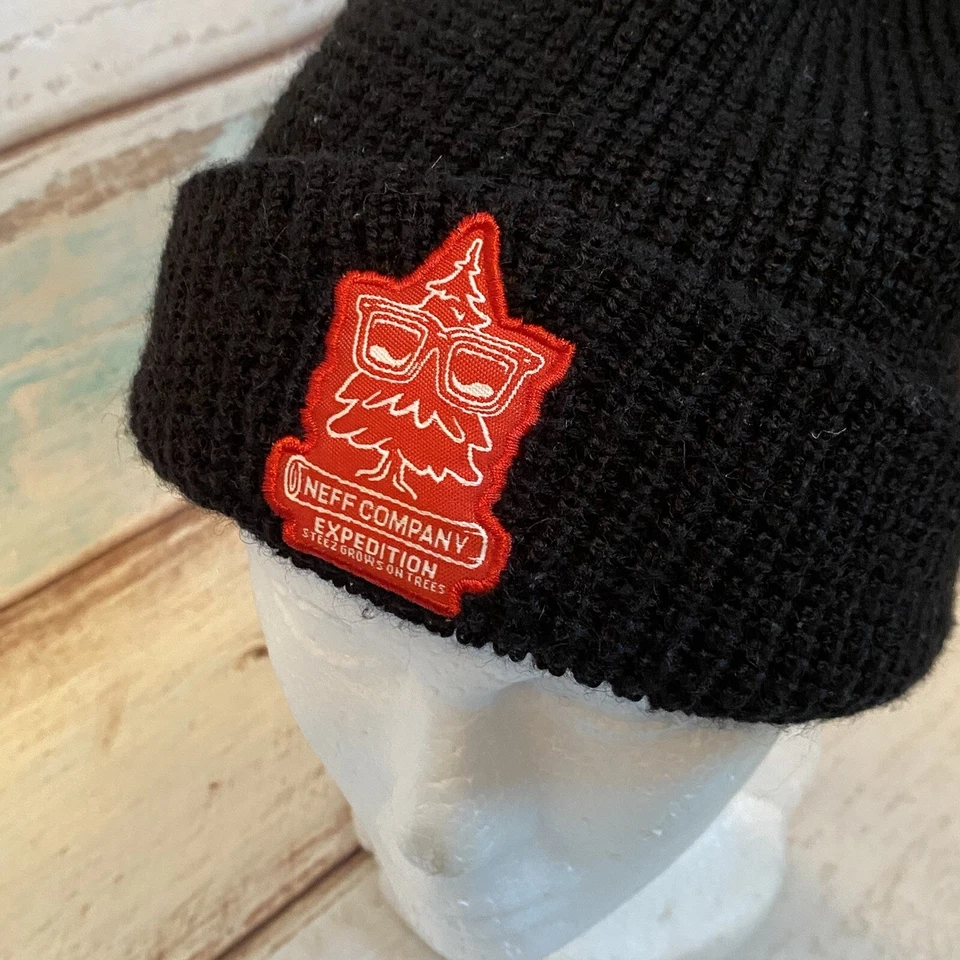 Gorro plegable Neff negro mezcla de lana con parche con logotipo rojo talla OS Foto 2 de 4
