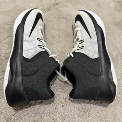 シューズ(男性用) Nike Air Versitile 2 'Black White' Size 13 - Nike Air Versitile 2 White Black for sale online