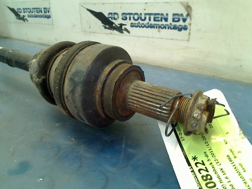 ANTRIEBSWELLE LINKS HINTEN DRIVE SHAFT LEFT REAR BMW 1 serie (F20) 2013 7624205