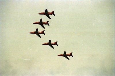 Negativ Red Arrows BAE Hawk T.1 Flugzeug 35mm ungerahmt sro-IE5-20