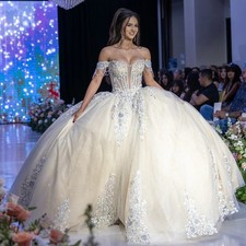 Champagne Quinceanera Dresses Off Shoulder Lace Appliques Ball Gowns Sweet 15 16