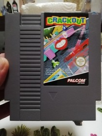 Crackout per Nintendo NES. Edizione italiana Mattel. PAL