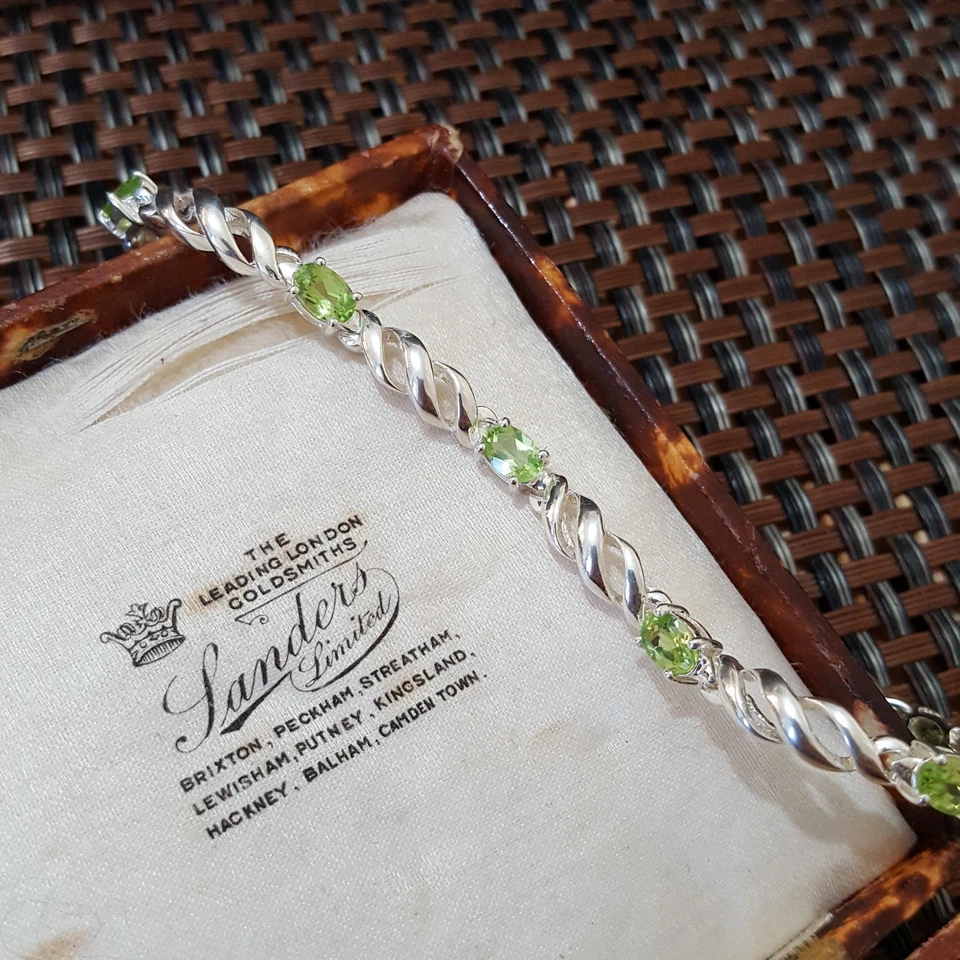 925 Sterling Silver Tennis Bracelet, Green Peridot Gemstones, 8.2", Hallmarked - Image 4 of 4