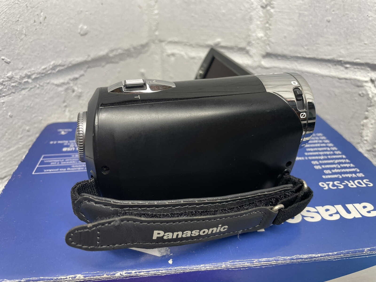 Panasonic SDRS26 SD Video Camera Camcorder Optical 70x Ultra Zoom