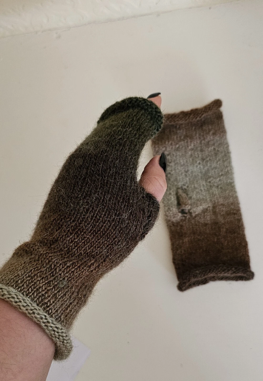 Fingerless Gloves Wrist Warmers Hand Knitted Mittens Grey Brown Heather New