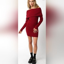 Olivaceous Ribbed Knit Charlize Sweater Dress in Deep Red, Size S