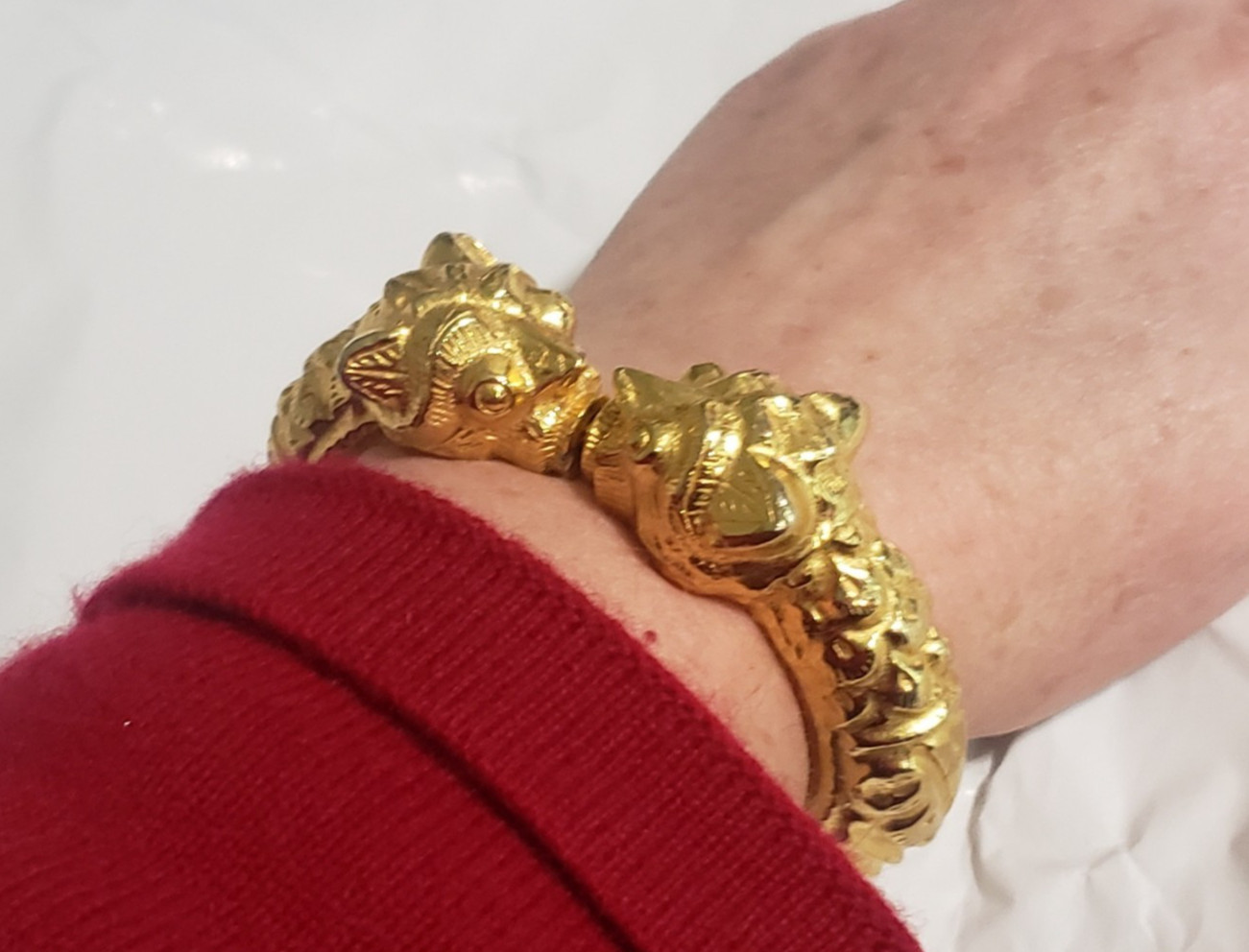 Kenneth Jay Lane Gold Tone Lion bangle bracelet V… - image 9