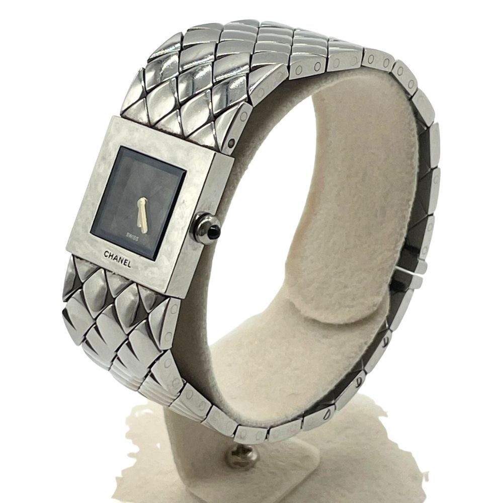Chanel Watch Matelasse Black Silver H0009 Good Condition SS Quartz Used Working image 3