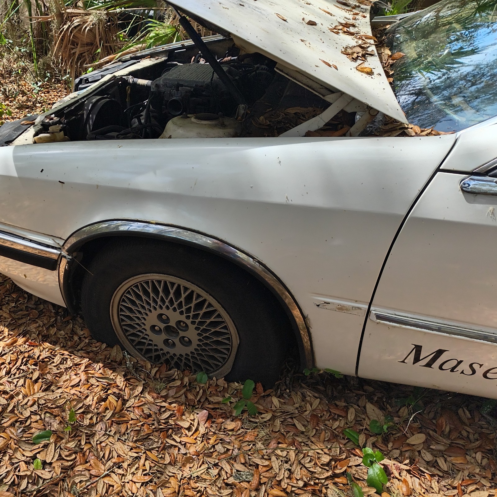 1990 Chrysler TC Maserati Two-door Roadster Hardtop Convertible For Parts