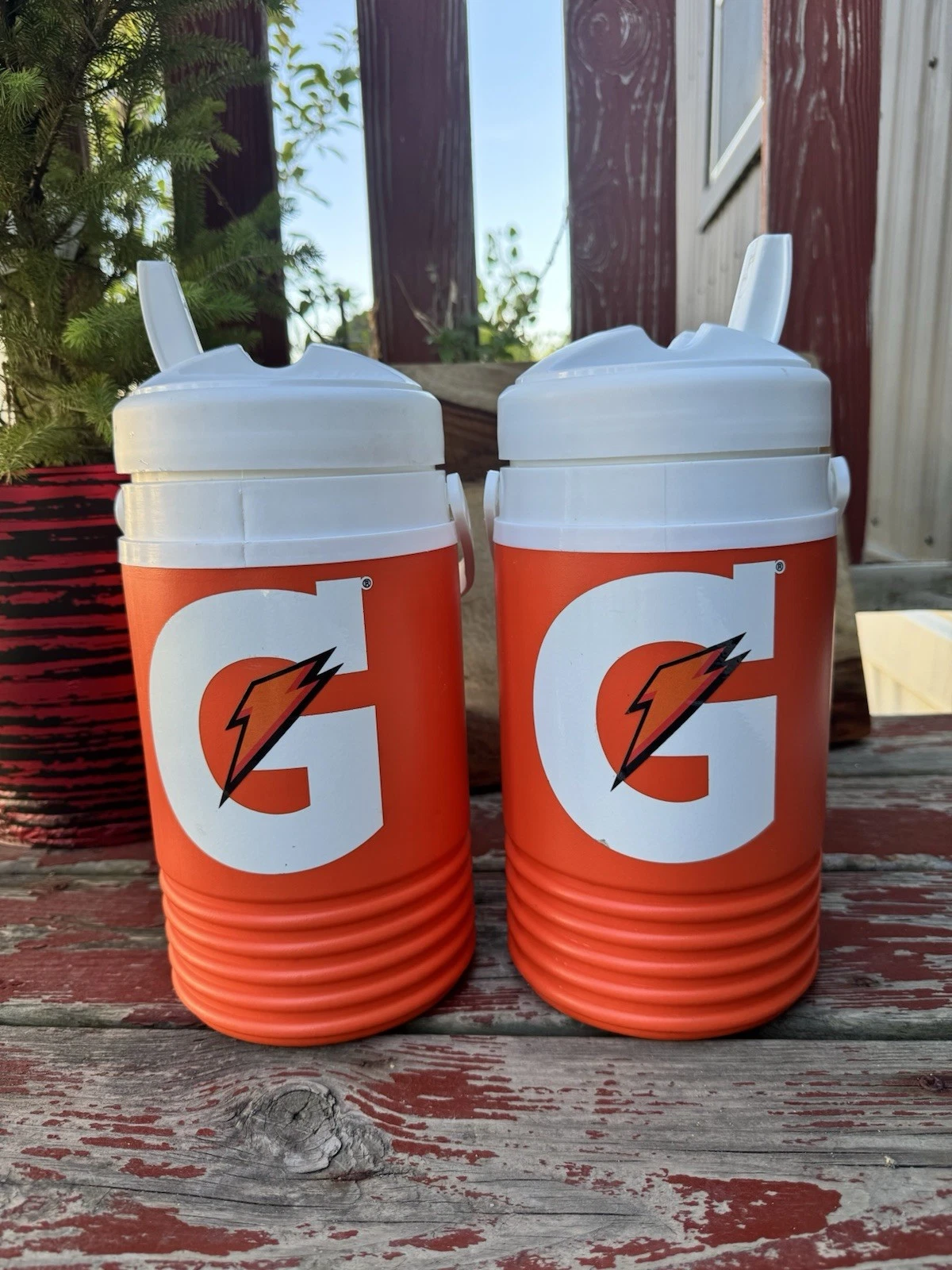 2 Gatorade Igloo Cooler 1/2 Gallon Plastic Drink Orange White Legend Vintage