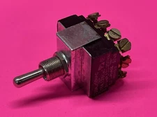 Carling Technologies (ON)-OFF-(ON) 12 Prong NOS 90s Pro hopper Original