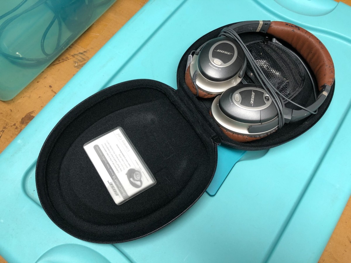 Bose QuietComfort 15 - QC15 Noise Cancelling Headphones LIMITED
