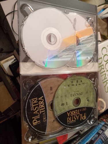 DVD Box I Pilastri Della Terra - Foto 4 di 4