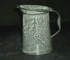 EXC. Small "1 Pint Liq'd". Grey Graniteware Measure - Enamel Ware
