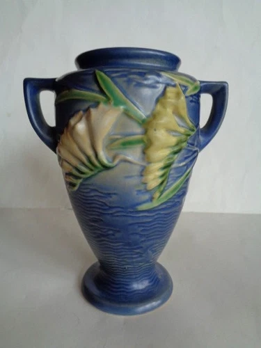 Vintage Original Roseville Freesia Vase 121-8"
