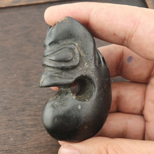 Stunning Antique Stone jade Black Magnetic carving stone Amulet Bead - Picture 7 of 18