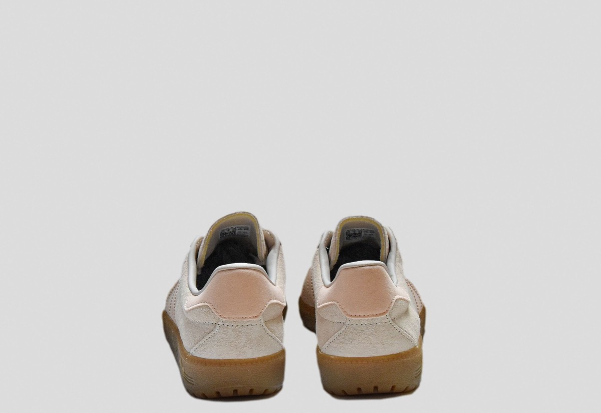 ADIDAS BERMUDA 2023 BEIGE/PANTONE SIZES 8 8.5 9 9.5 10 10.5 ADIDAS BERMUDA 2023 BEIGE/PANTONE SIZES 8 8.5 9 9.5 10 10.5
