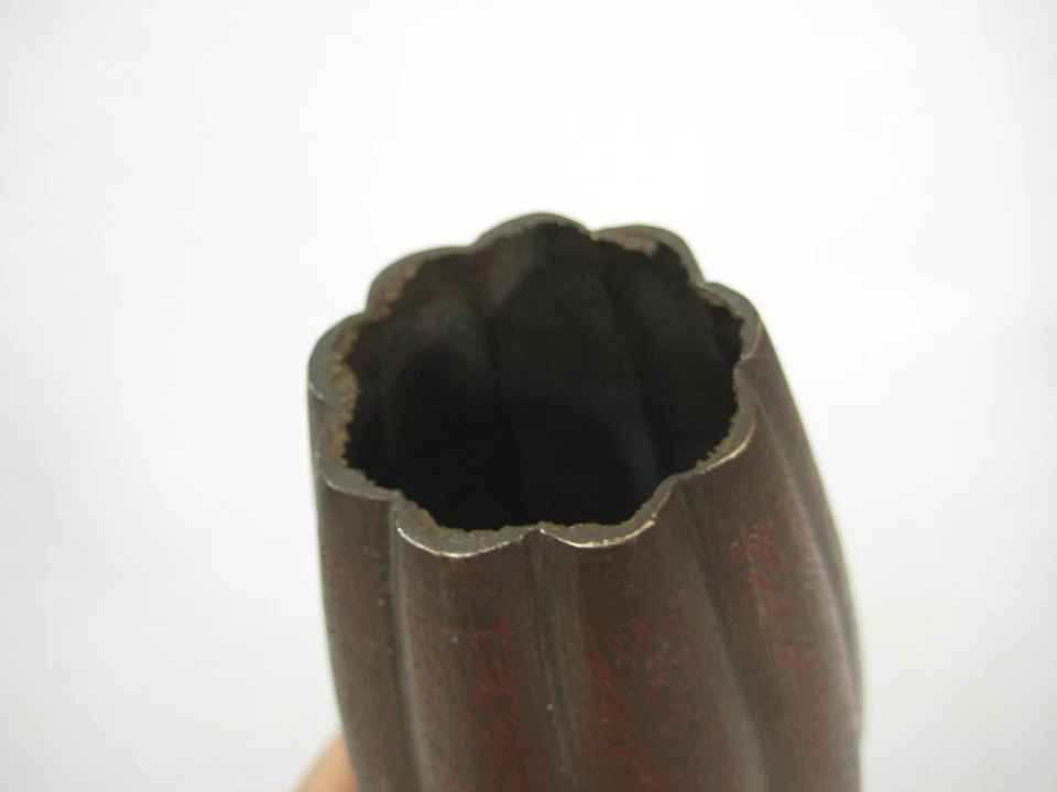 ANTIGUO JARRÓN INDIA PERSEGUIDO Y PINTADO A MANO FORMA RARA LATÓN BRONCE, 8" DE ALTO Foto 4 de 4