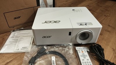 ACER pl1520i 3D Heimkino Laser Beamer 4000 ANSI LUMEN, sehr guter Zustand