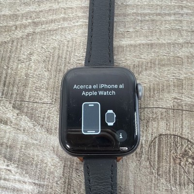 Apple Watch Series 4 40MM GPS Only Space Gray Aluminum Case Good