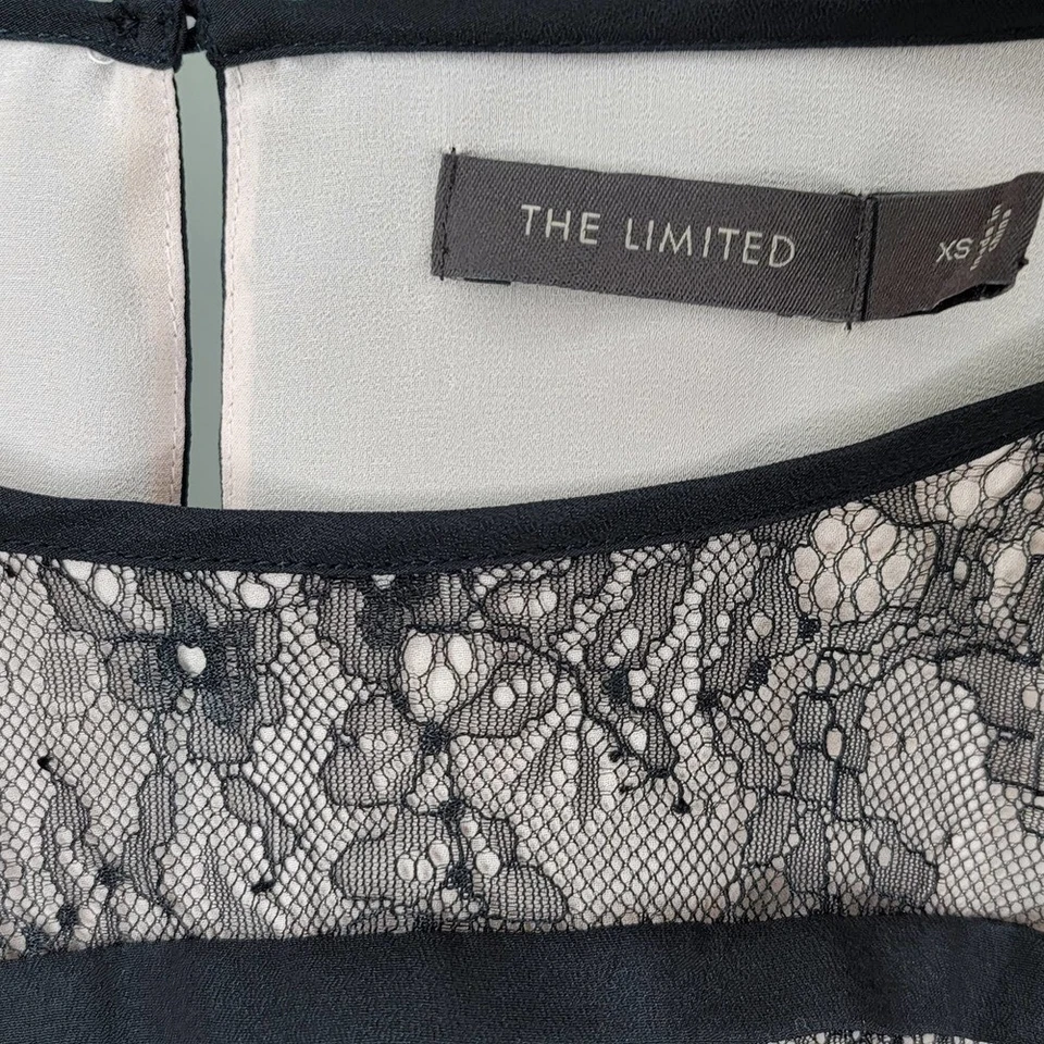 Top de encaje floral The Limited XS negro manga corta cuello redondo fiesta caprichosa Foto 4 de 4