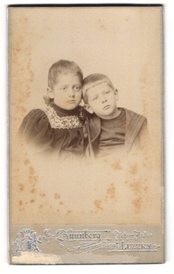 Fotografie E. Synnberg, Luzern, Bruchstr. 22, Zwei bürgerliche Geschwister in v 