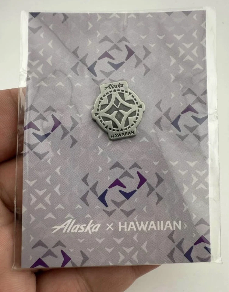 Fitted Hawaiian Airlines New Era Hat/ Merger Pin. Brand New. - Image 4 of 4