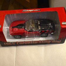 Snap-on 1:24 1965 Corvette Sting Ray Convertible Red/Black Unopened