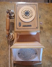 Vintage Thomas Collector  s Edition Wooden Wall Telephone works.