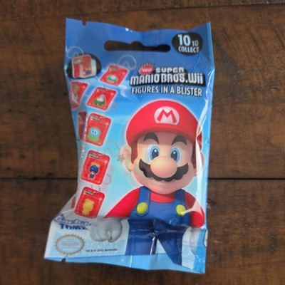 Nintendo Super Mario Bros. Wii 1'' Mini Figure Keychain Mystery Figure Unopened 