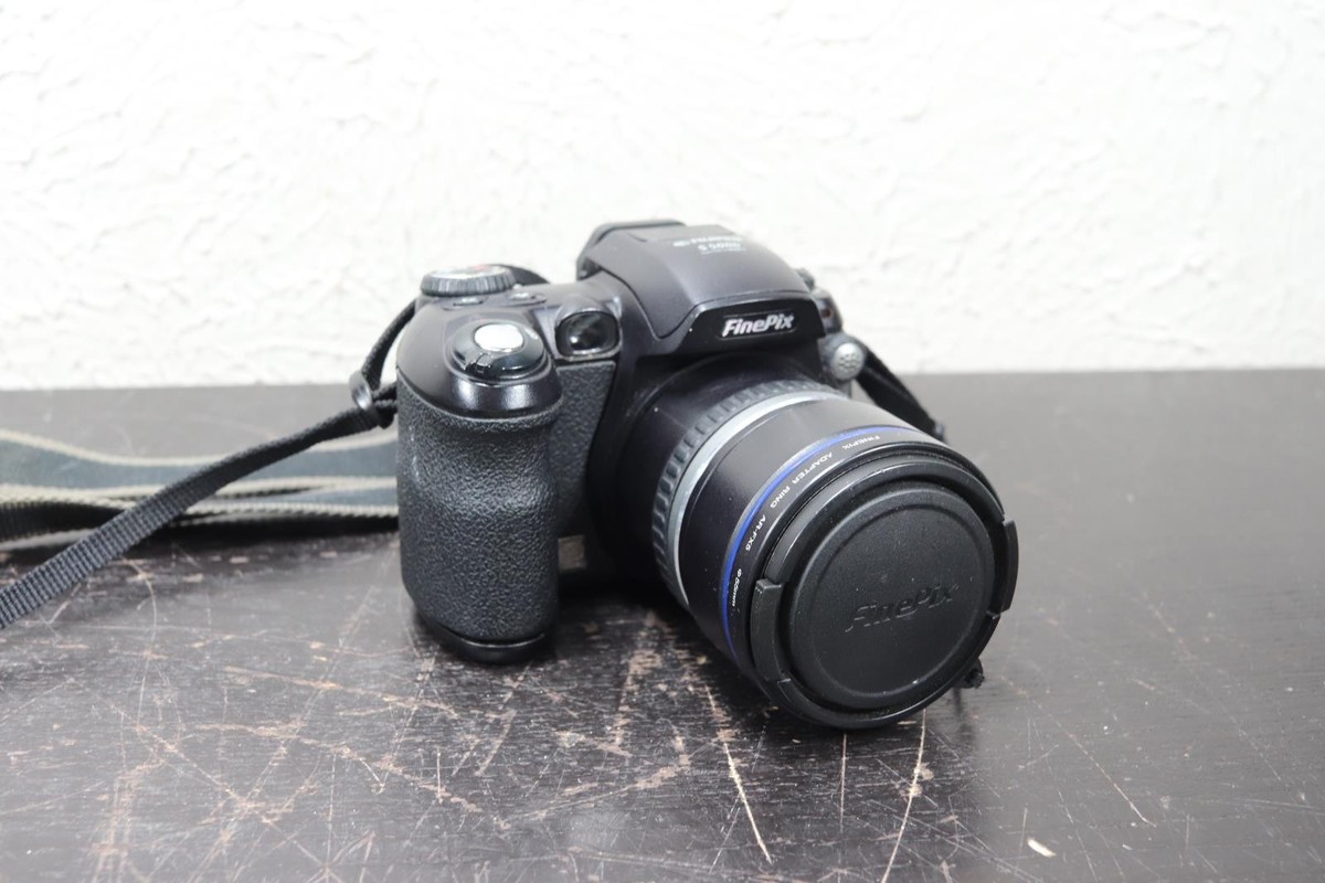Fujifilm FinePix S5000 Digital Camera Comes As Is For Parts / Not