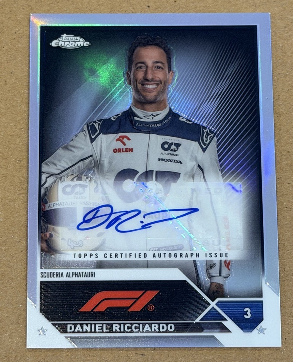 Topps 2023 Chrome Formula 1 Daniel Ricciardo Autograph CAC-DR AlphaTauri