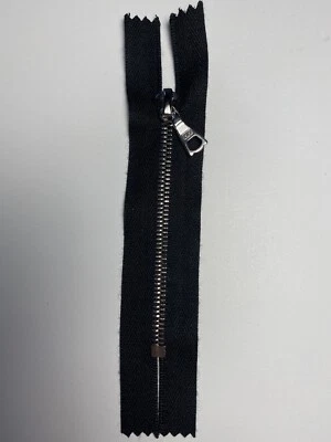 RRi zip 9cm Long 4mm Width - Image 1 of 4