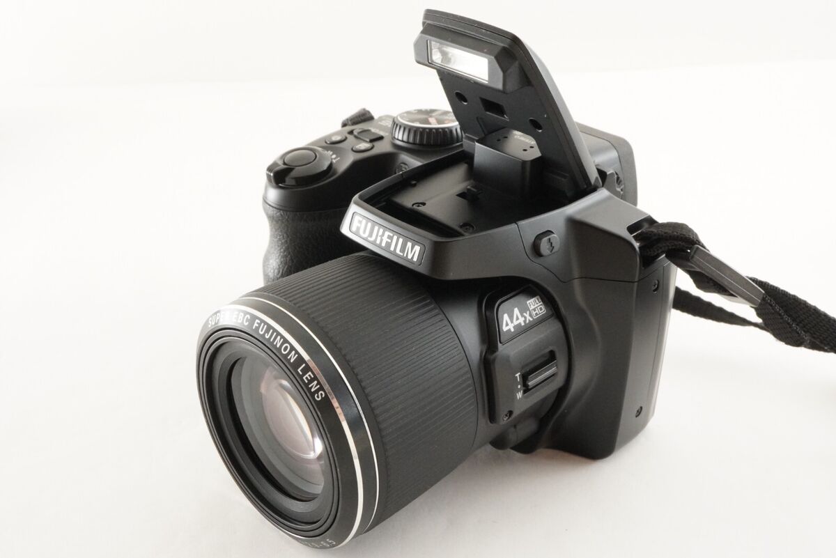 FUJIFILM FINEPIX S8400 Black With 4GB SDHC Card Digital FUJIFILM FINEPIX S8400 Black With 4GB SDHC Card Digital