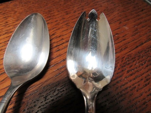 Community Silverplate Lady Hamilton 11 Each Ice Cream Forks, 5 O'Clock Spoons - Picture 8 of 10