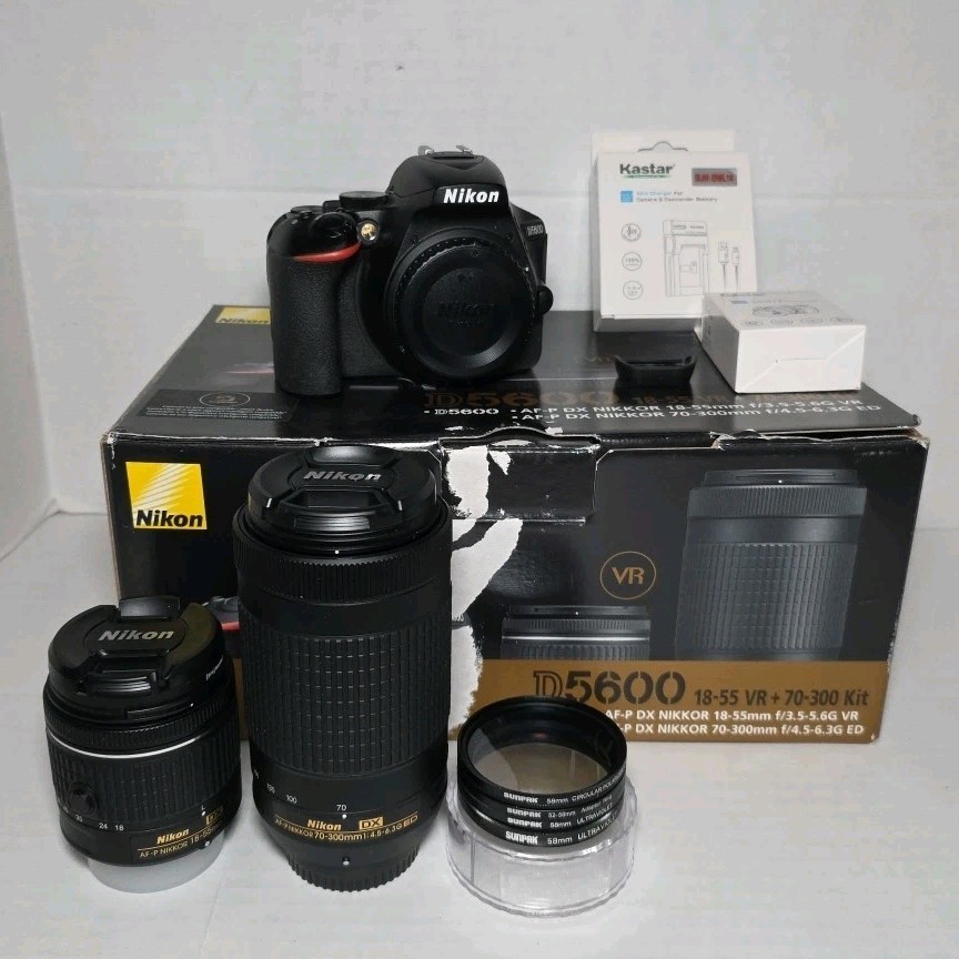 Nikon D5600 18-55 VR + 70-300 VR キット Nikon D5600 18-55 VR Kit Nikon D5600 18-55 VR+70-300 VR kit