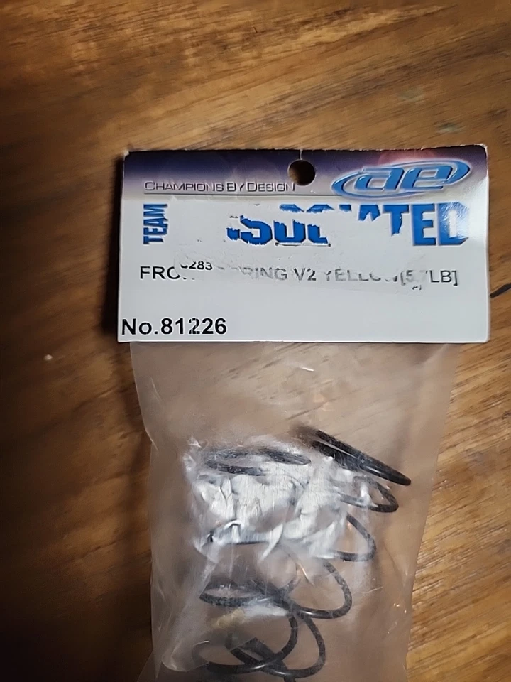 Team Associated 81226 Front Springs V2 yellow 5 7 lb/in L70 8 5T 1 6D - Image 2 of 3