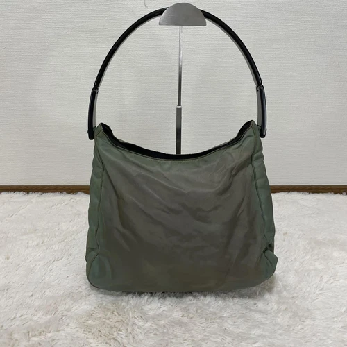 Sac à main PRADA Prada en nylon vert kaki avec plaque logo triangulaire