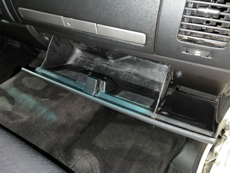 2007 - 2014 GMC Sierra 2500HD Black-19C Glove Box Storage Compartment — 第 2/2 张图片