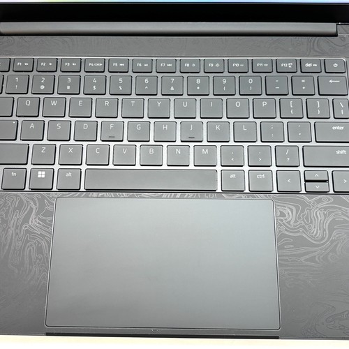 Razer Blade 14 240Hz QHD+ 5.2GHz Ryzen 9 - 64GB RAM - 2TB SSD RTX 4070 EXCELLENT - Picture 10 of 19