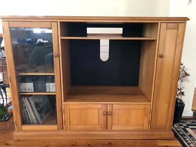 Tv Stereo And Media Cabinet Beautiful Nz Rimu Timber