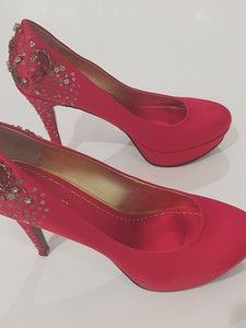 nine west red high heels