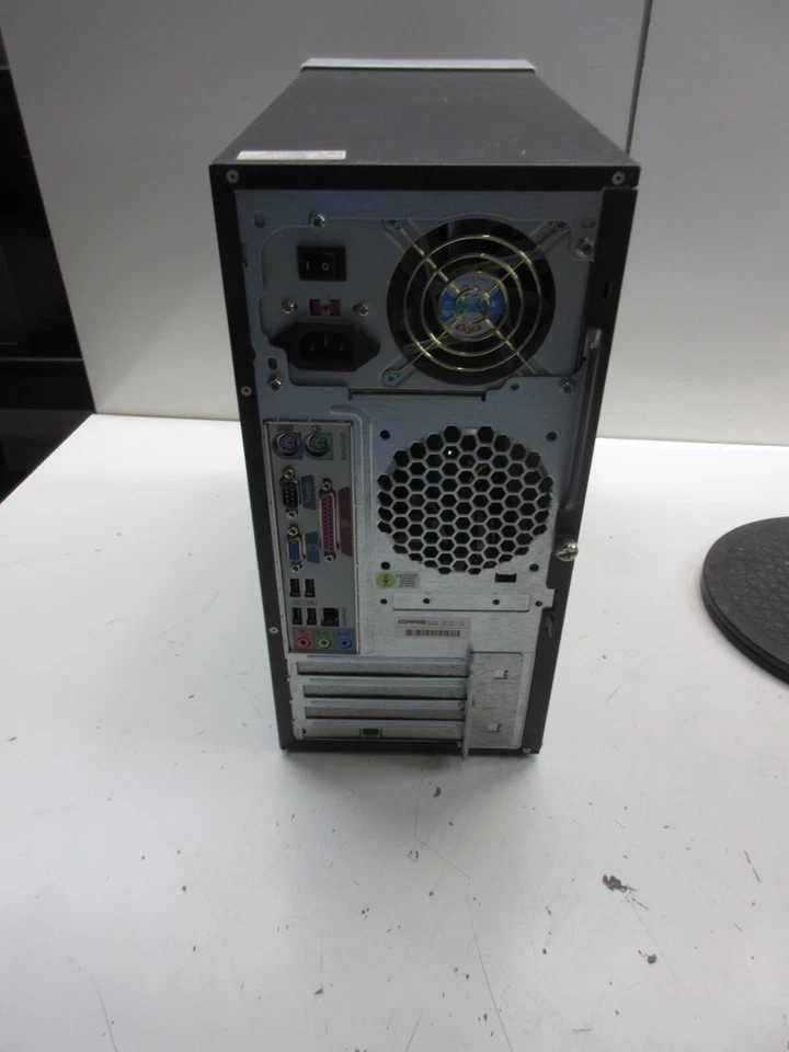 Compaq Presario SR1020NX Intel Celeron 200MHz/40MHz 2GB NO HDD - Image 3 of 4