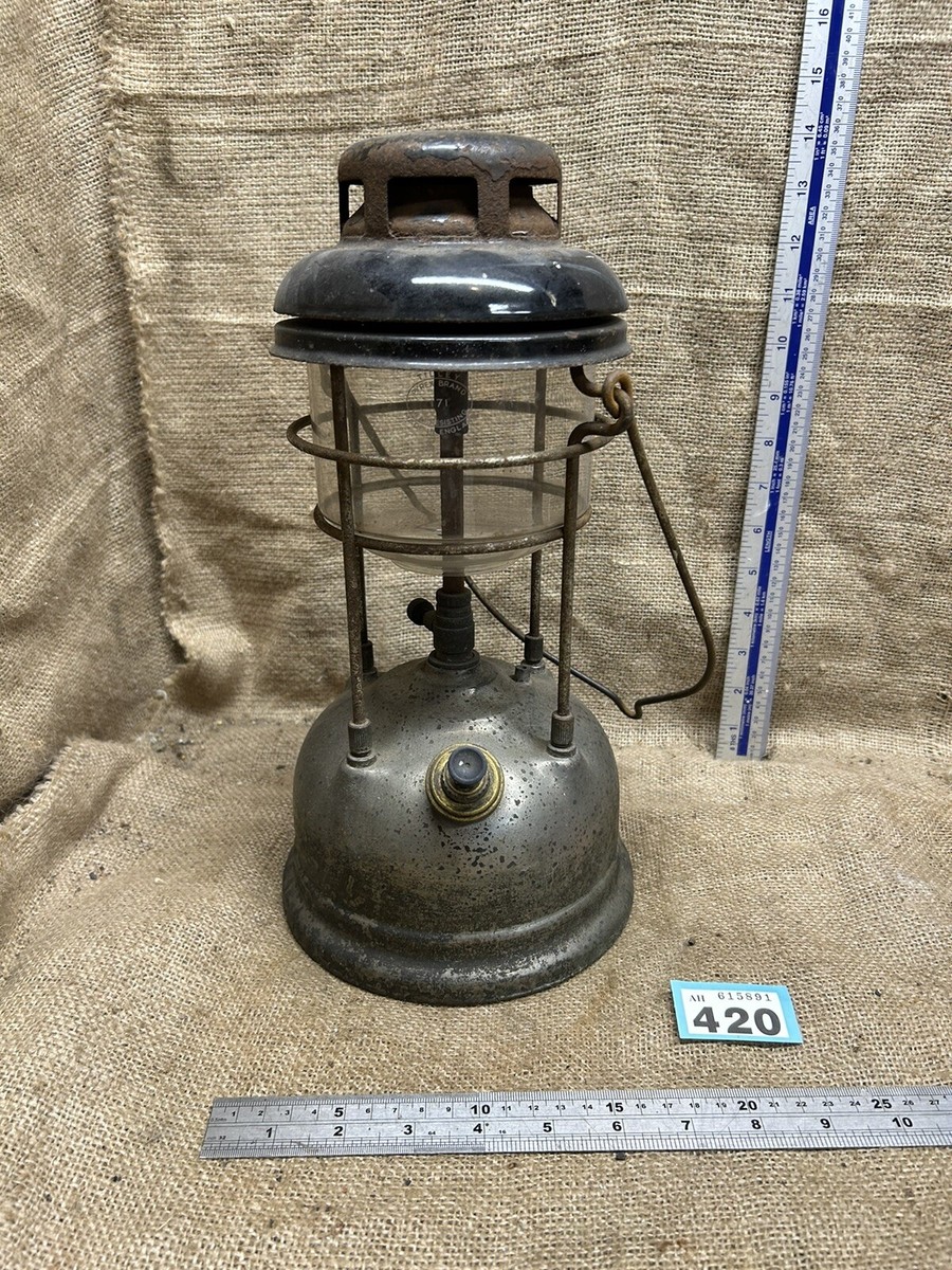 VINTAGE ORIGINAL TILLEY LAMP/ LANTERN MODEL X246 GUARDSMAN