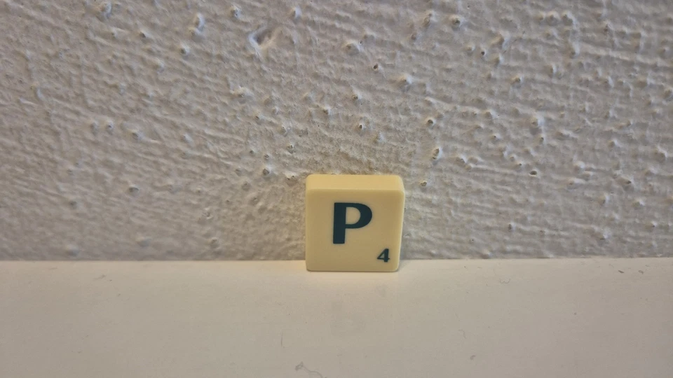 Scrabble Original 51272 Mattel Ersatzteile: Buchstabenstein P - Bild 1 von 1